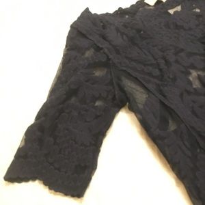 Laundry by Shelli Segal lace top